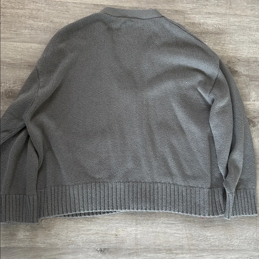 Jenni Kayne Gray V-Neck Button Front Cropped Cardigan - Picture 7 of 7
